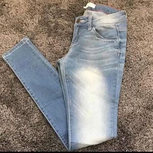 Fashion Nova "East Coast Jeans" style size 3