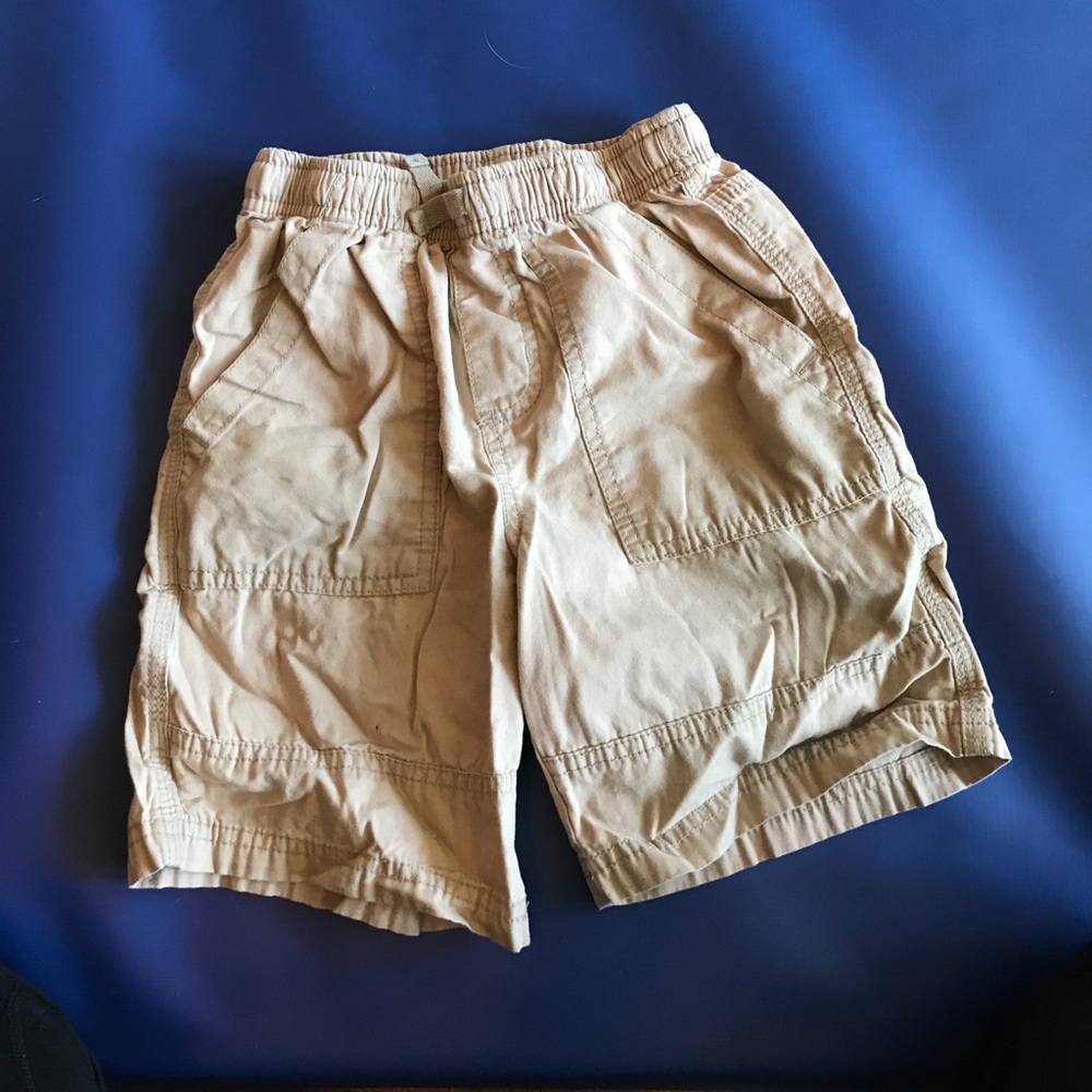 Circo khaki shorts