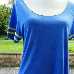 NWT Blue and Yellow Small Classic T