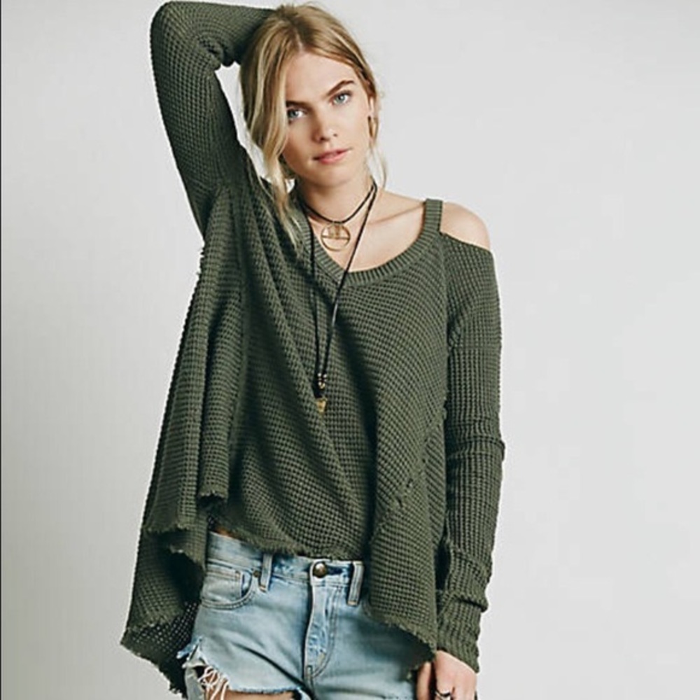 LIKE NEW!! Free People Moonshine Sweater in Olive