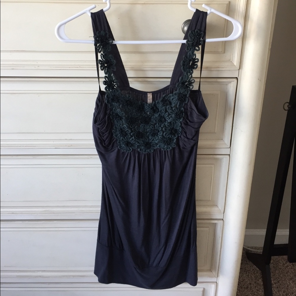 Dark grey tank top from Papaya with floral details