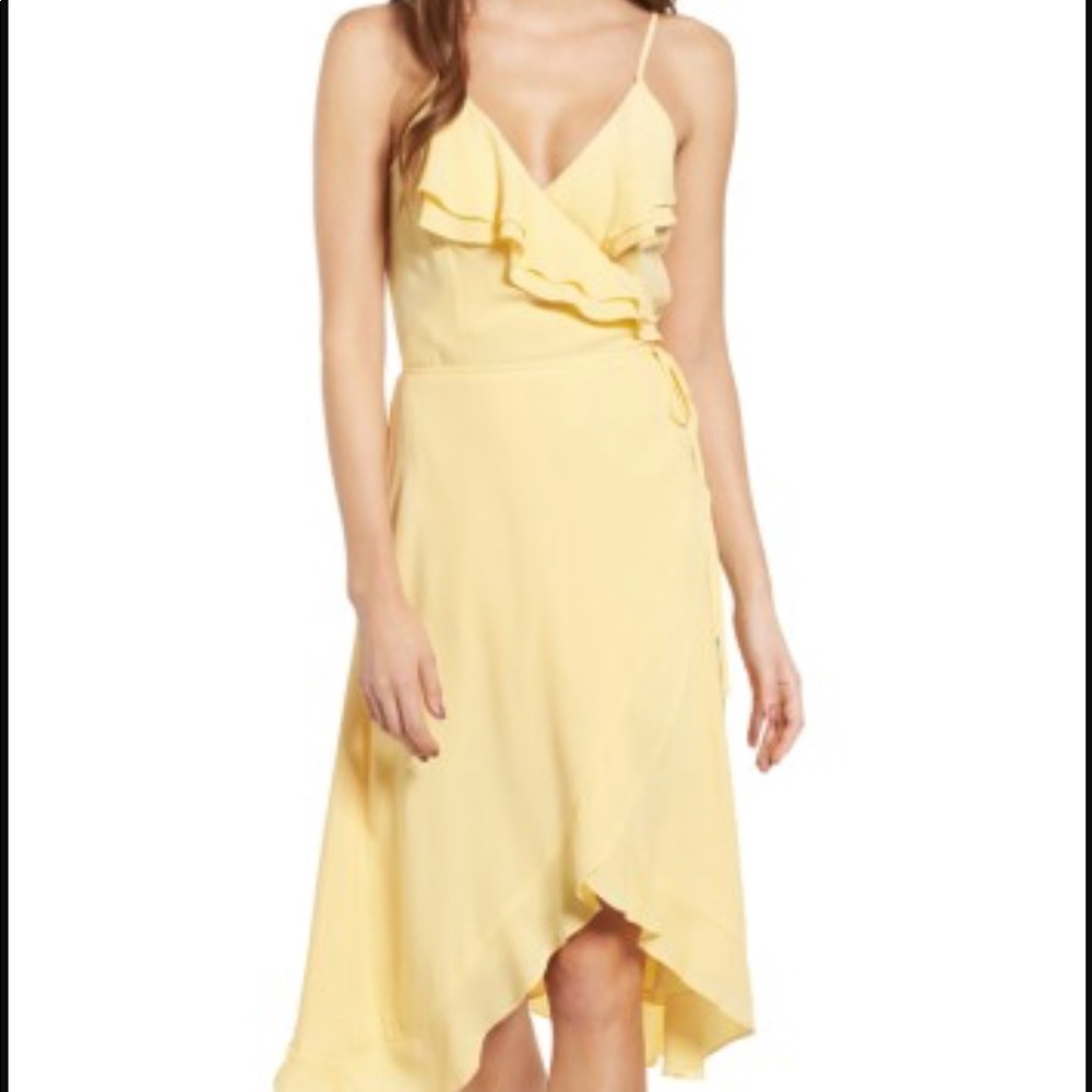 LIKE NEW. LEITH Yellow wrap dress