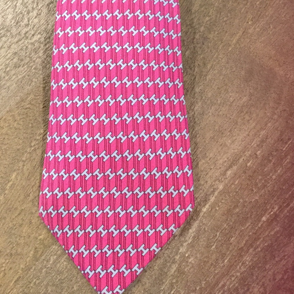 💕HERMES tie. White "H" design.