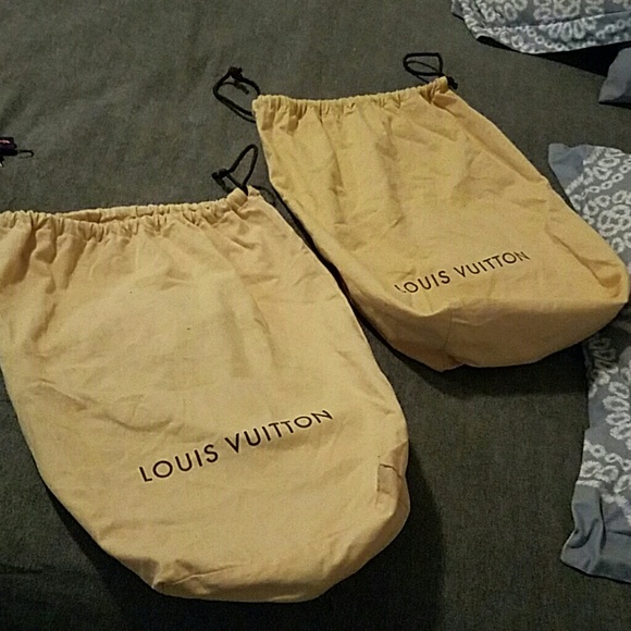 Louis Vuitton Handbag - Picture 6 of 6