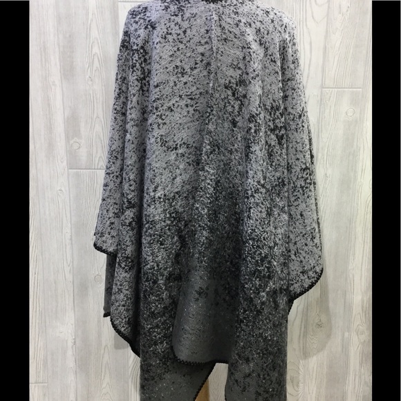 SOLD Shawl Poncho - Picture 3 of 7