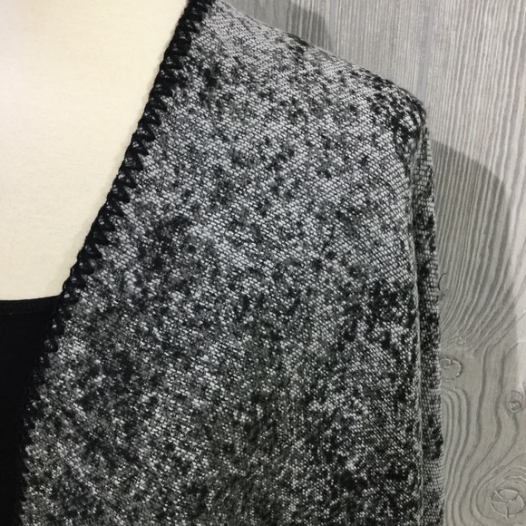 SOLD Shawl Poncho - Picture 5 of 7