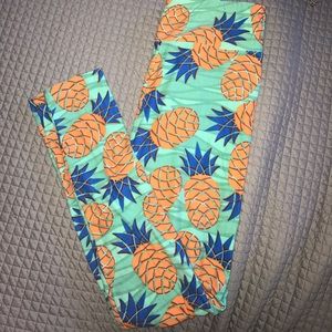 OS Lularoe leggings