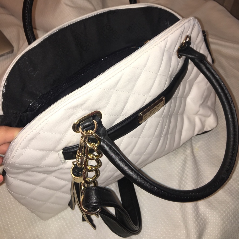 Purse - Picture 4 of 5