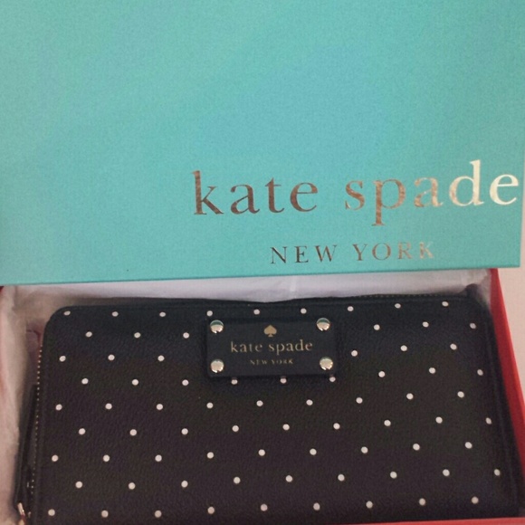 Kate Spade wallet - Picture 4 of 4