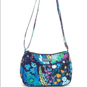 Cute Vera Bradley X  Body Bag NWT🍁