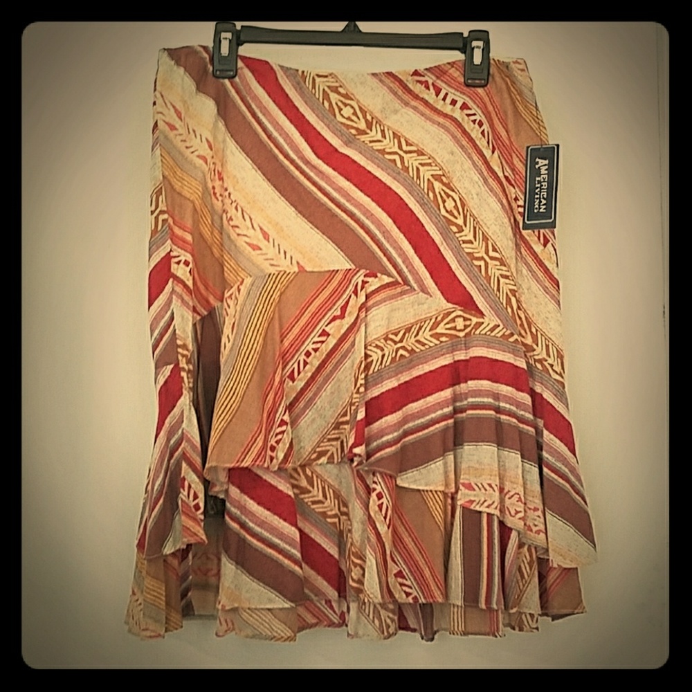 Layered skirt NWT