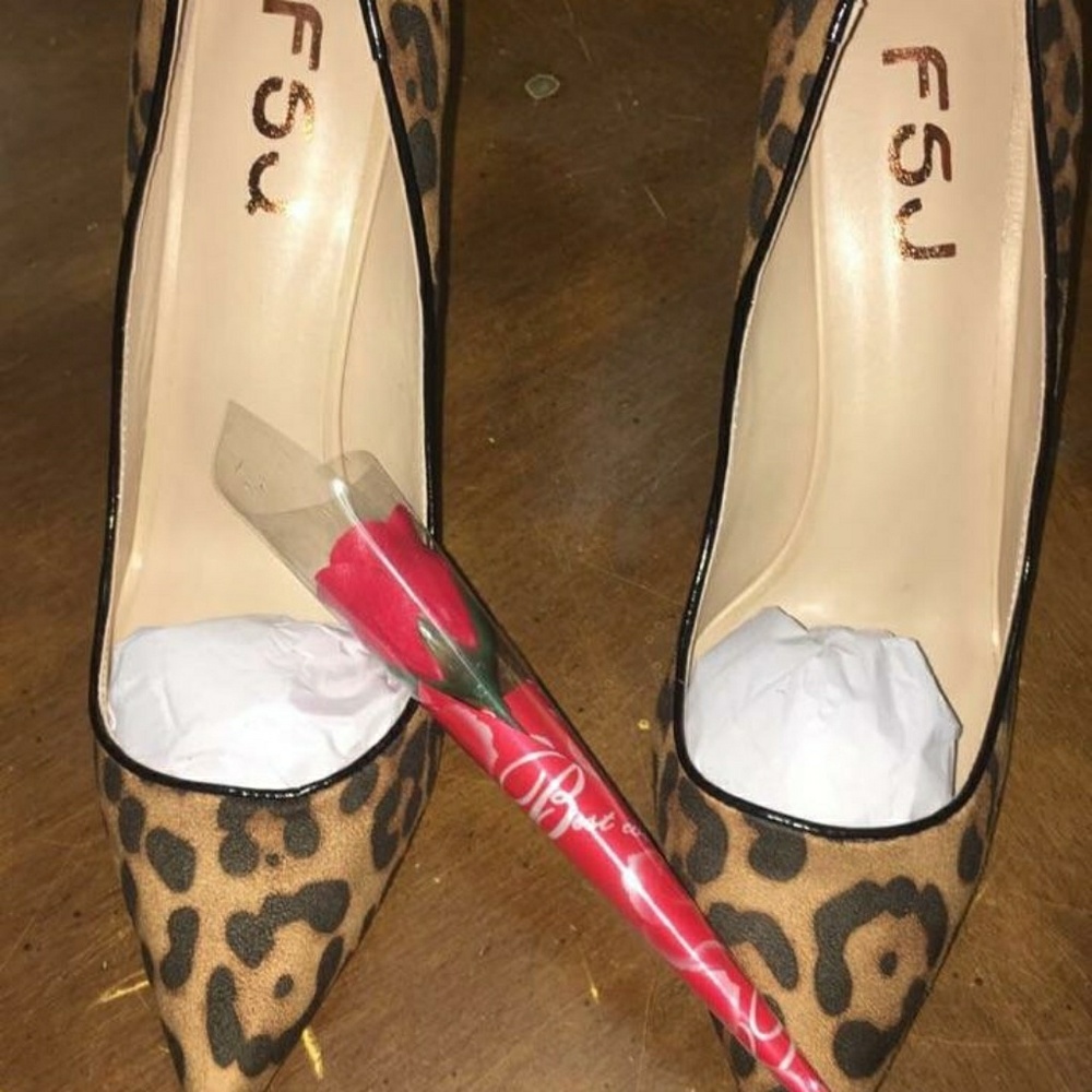 Leopard Heels 🐆  👠 - Picture 4 of 4
