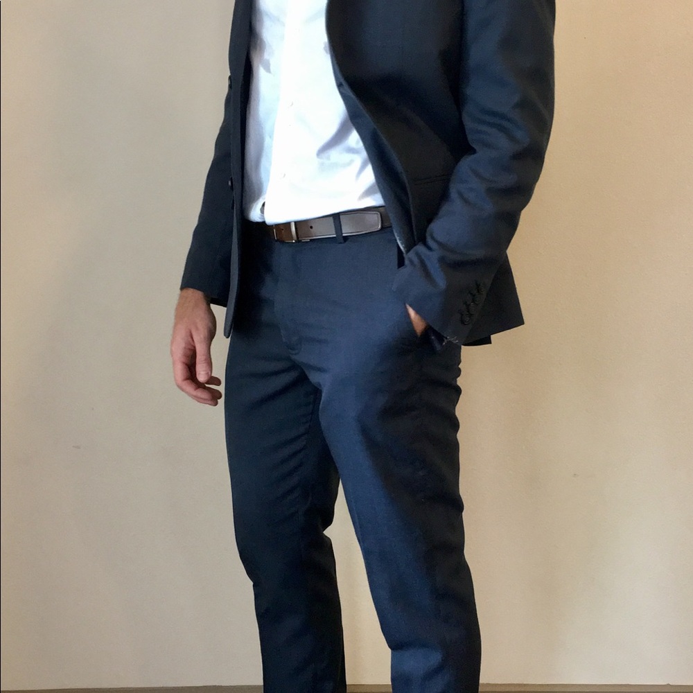 Navy men's slim fit suit 38R
