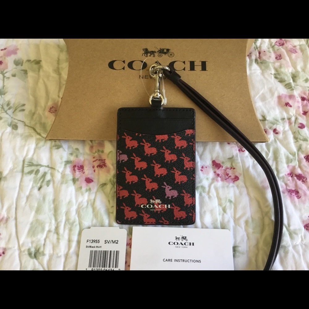 🌺Coach Lanyard ID Badge Holder Case NWT. - Picture 2 of 5