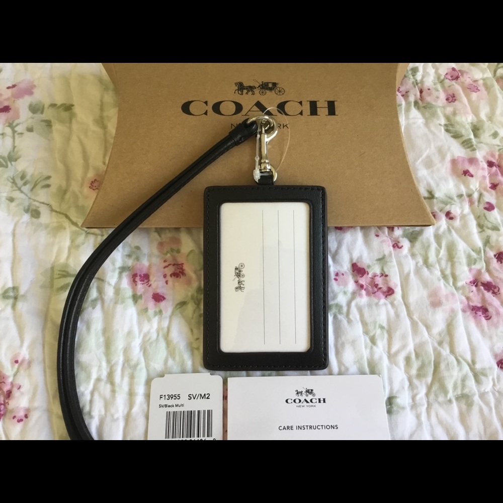 🌺Coach Lanyard ID Badge Holder Case NWT. - Picture 4 of 5