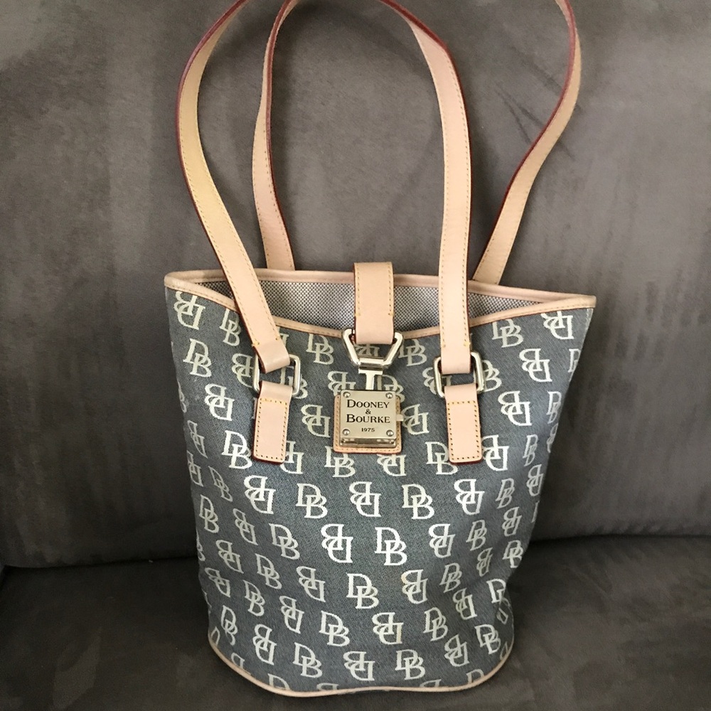 Dooney & Bourke bucket bag