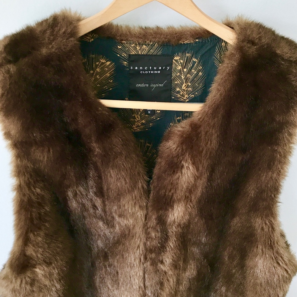 Anthro Luxurious Faux Fur Vest - Picture 5 of 8