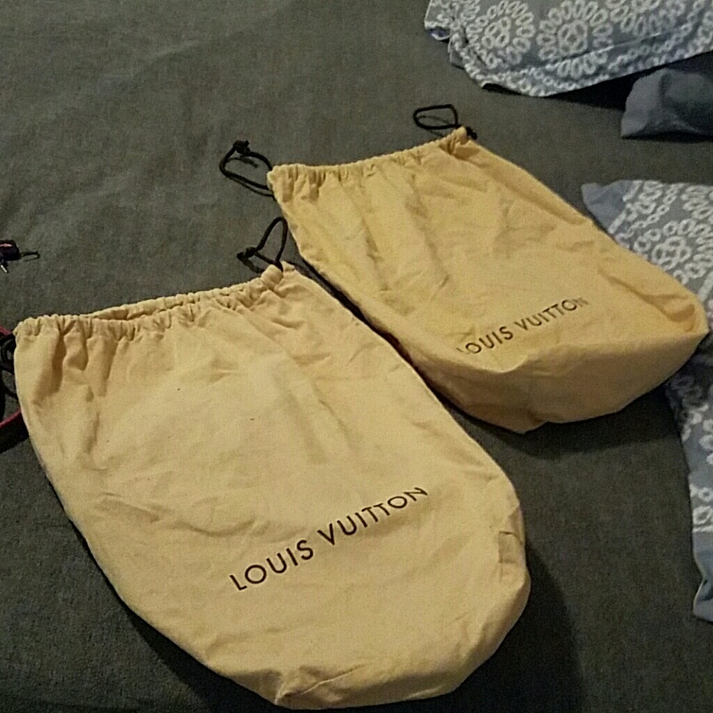 Louis Vuitton Handbag - Picture 7 of 7