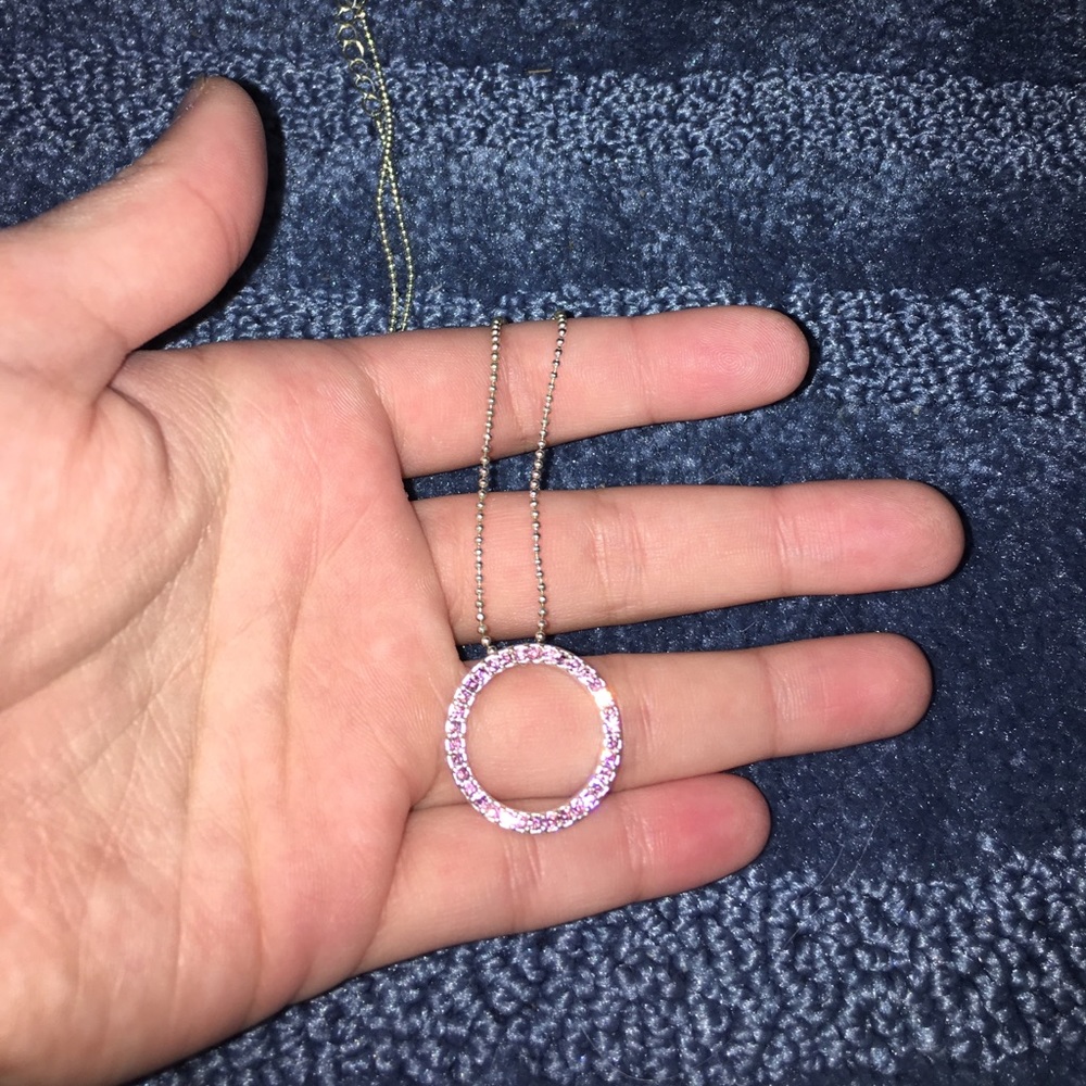 🗣 pink necklace🗣
