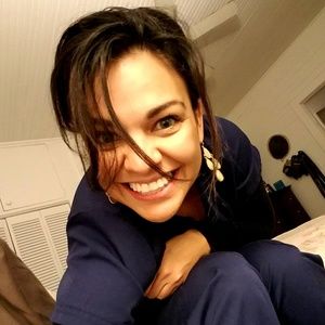 Meet your Posher, Rebeca