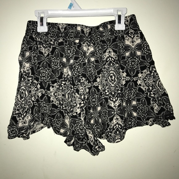 American Rag flowy shorts - Picture 2 of 4