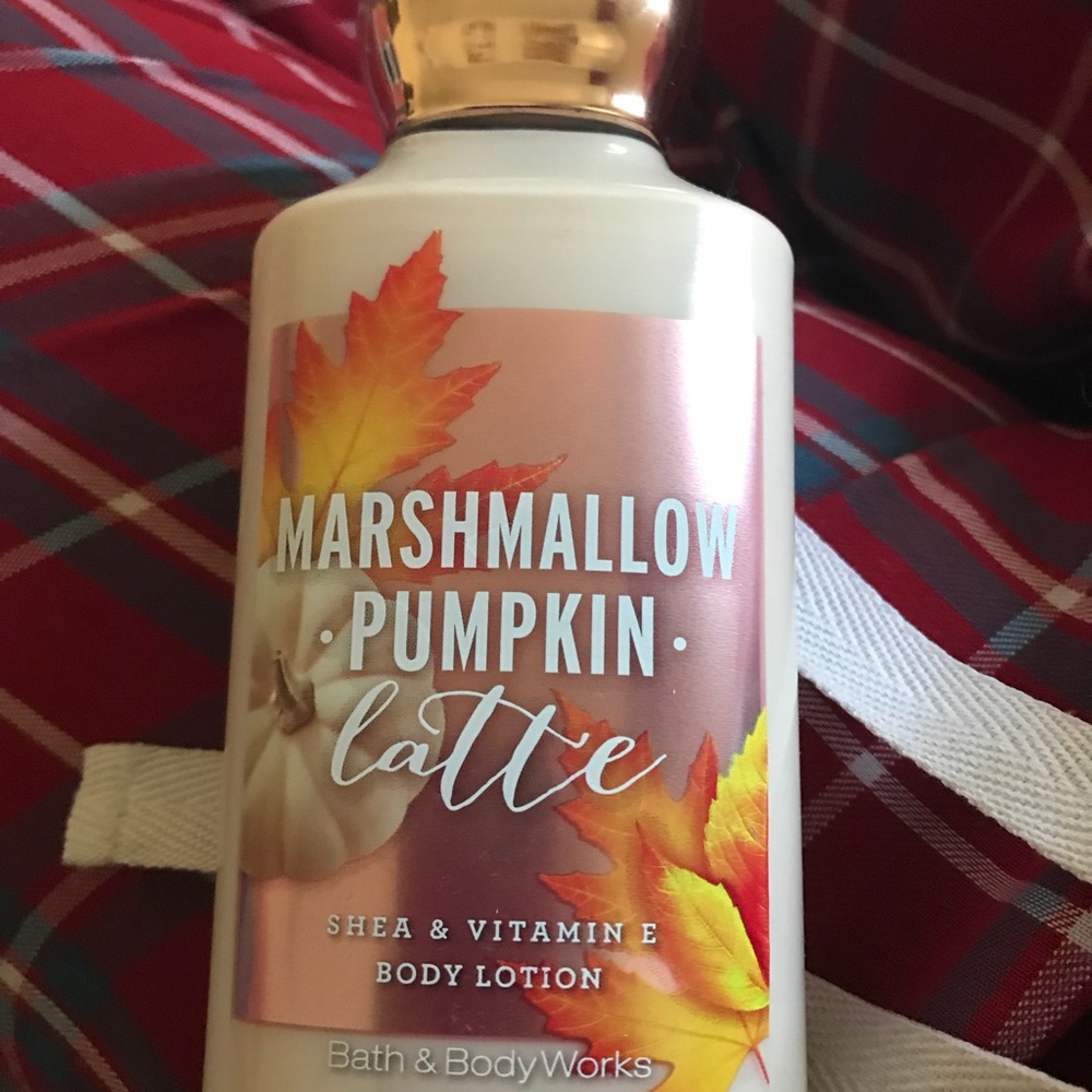 Fall Bath & Body Works lotion (NEW!!!)