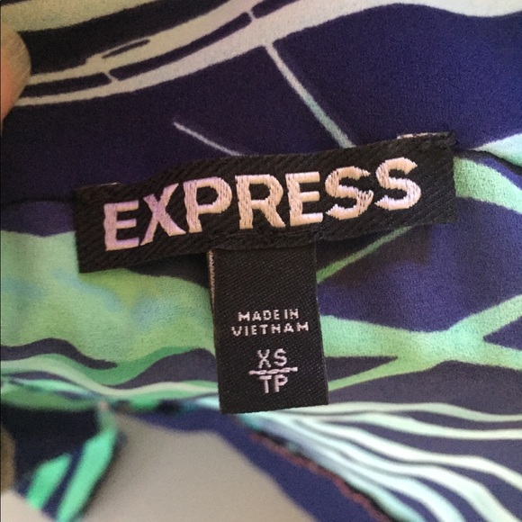 NWOT Express handkerchief halter - Picture 5 of 5