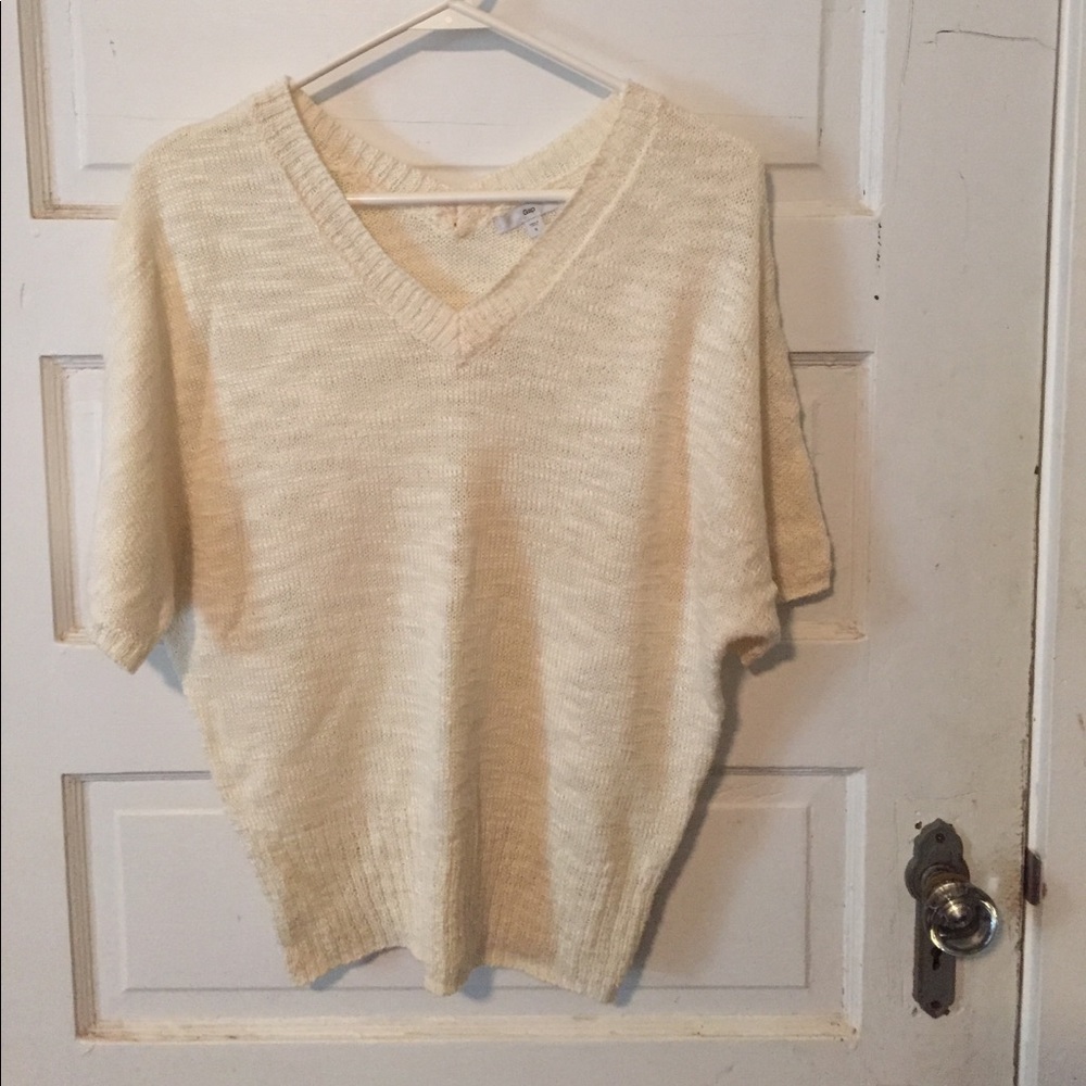 SOLD - Gap sweater