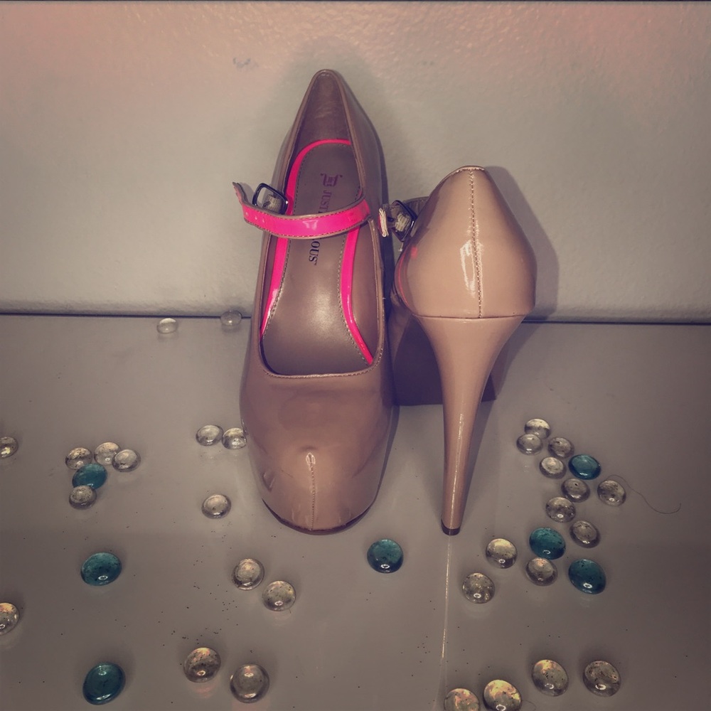 Nude patent glaze leather