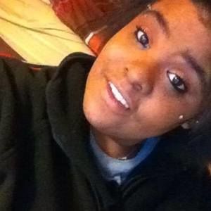 Meet your Posher, Kendra