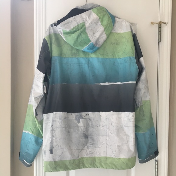 Men's Quiksilver Winter Jacket - Picture 2 of 6