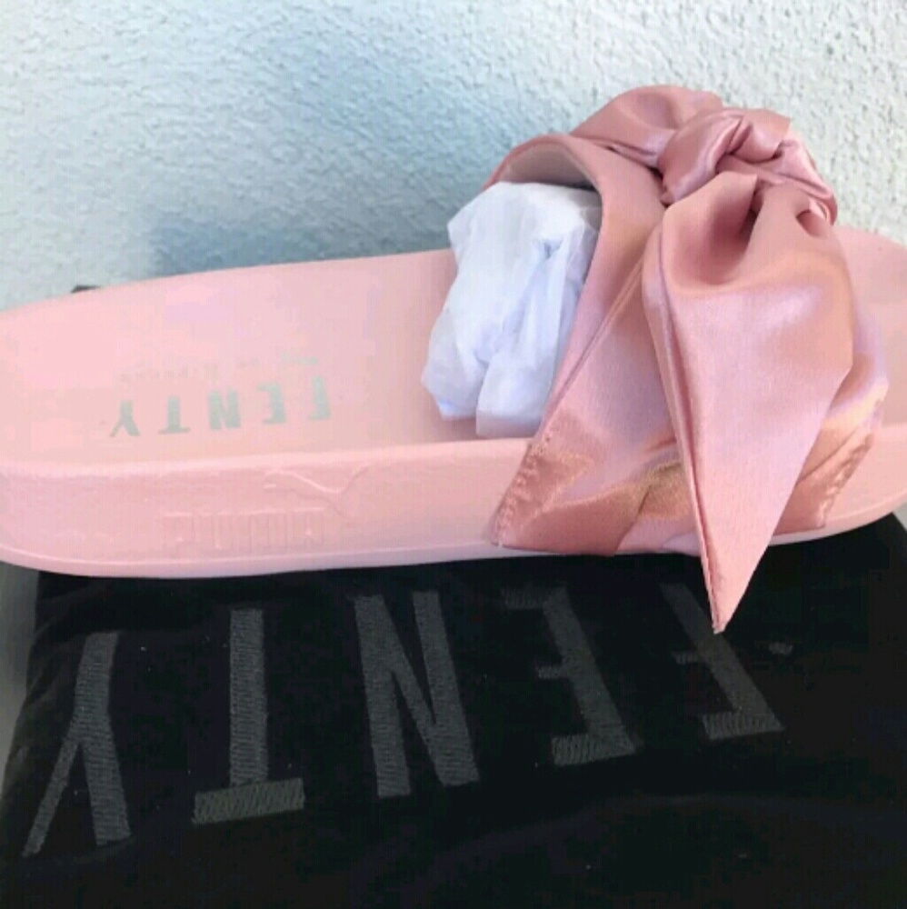 Fenty puma flip flops