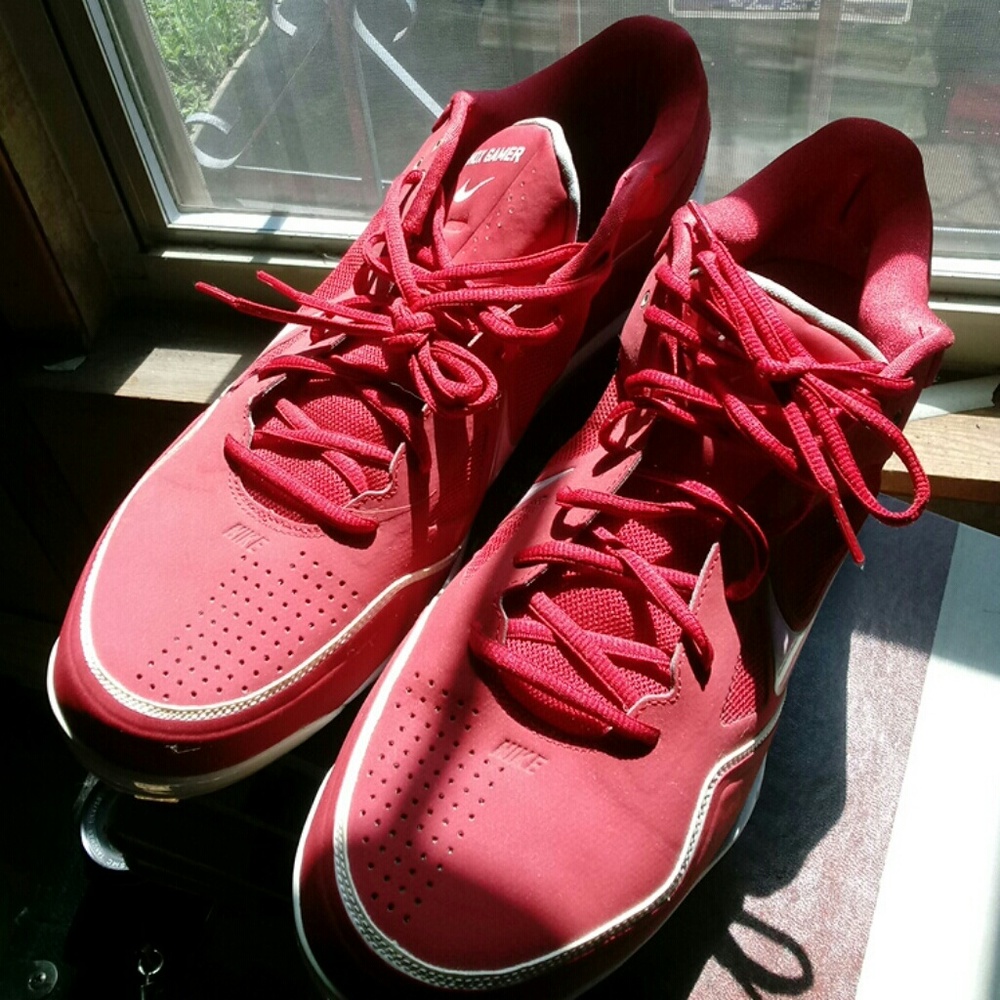 Mens steel Nike baseball cleat