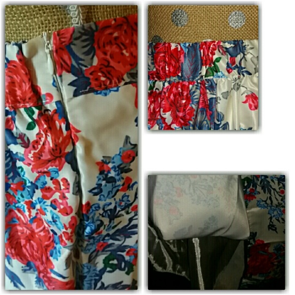 Beautiful Pleated Floral Midi Skirt NWOT - Picture 4 of 4