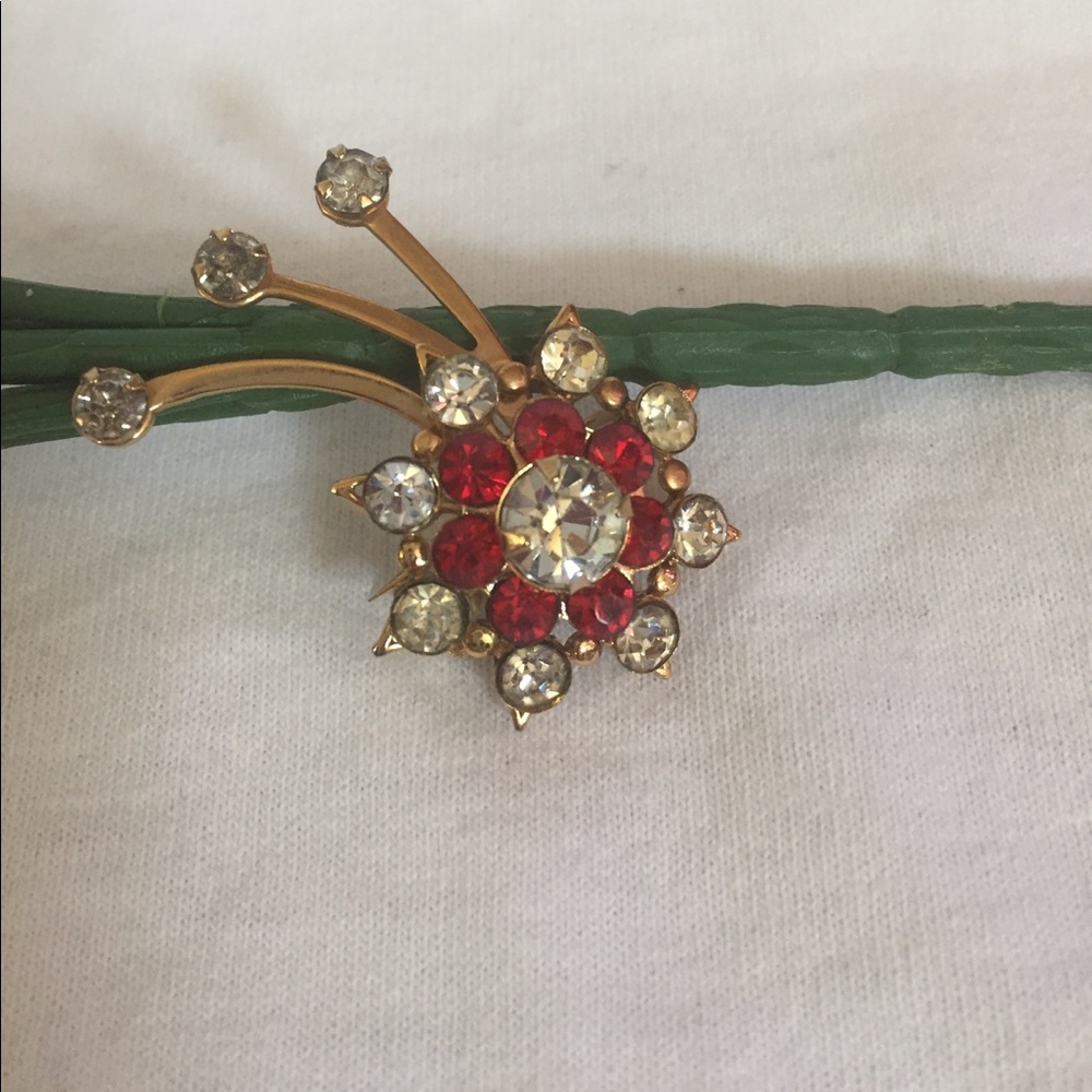 Vintage flower pin