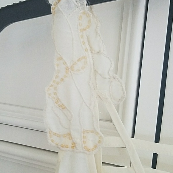 ❤️ LAST ONE ❤ Gorgeous Flowy Cage Back Top - Picture 5 of 8