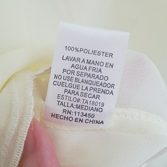 ❤️ LAST ONE ❤ Gorgeous Flowy Cage Back Top - Picture 8 of 8