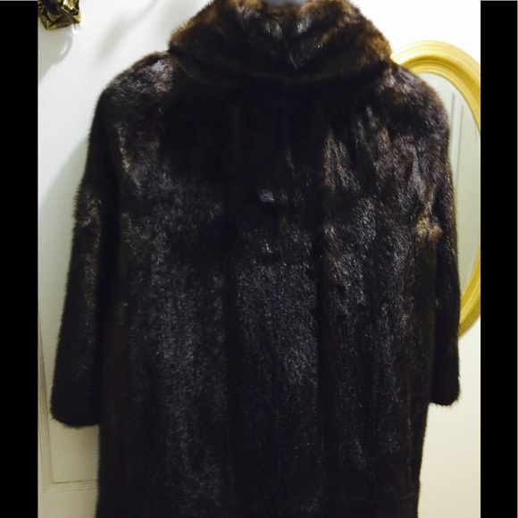 Mink coat - Picture 1 of 1