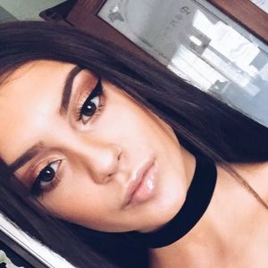 Meet your Posher, Ariana