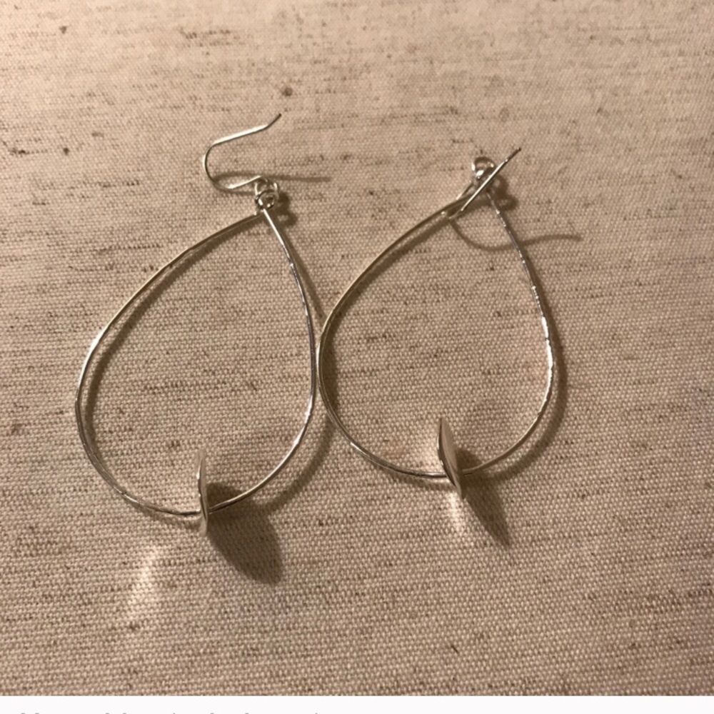 Chloe & Isabel earrings