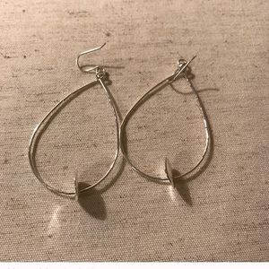 Chloe & Isabel earrings