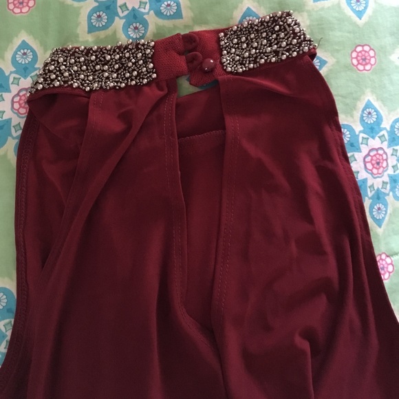 Halter top - Picture 3 of 3