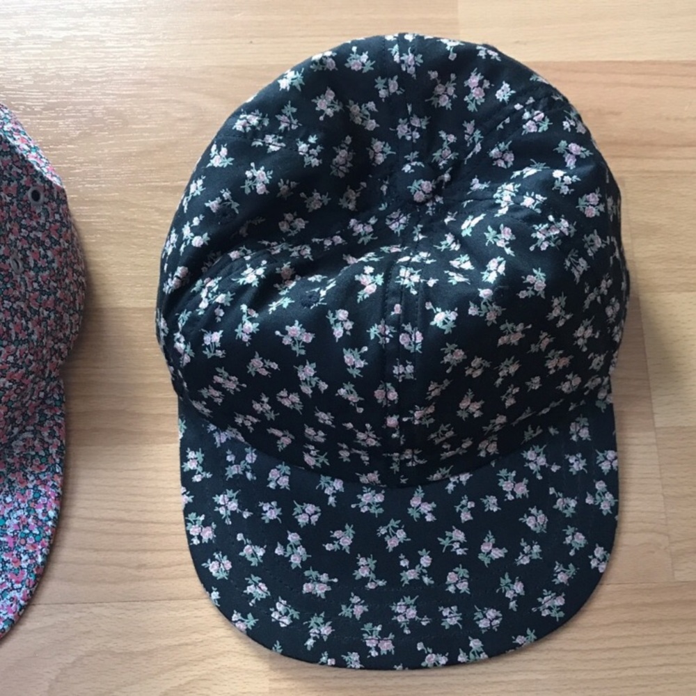 Floral Feltraiger hat