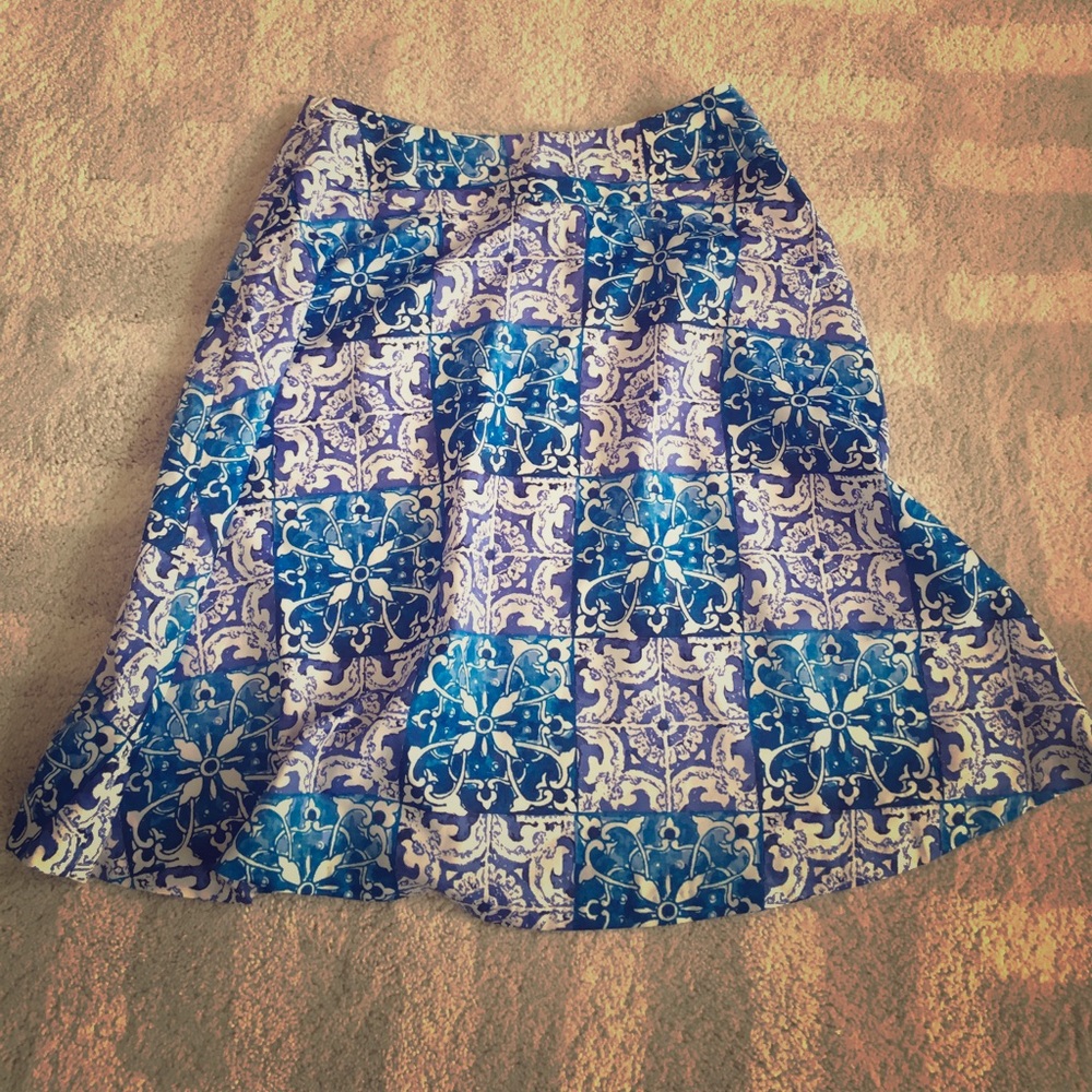 Grecian print skirt