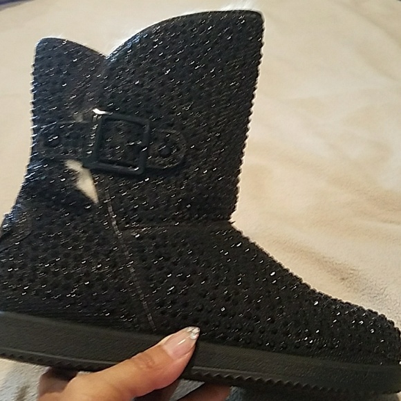 SOLD! SOLD! SOLD! - Picture 4 of 6