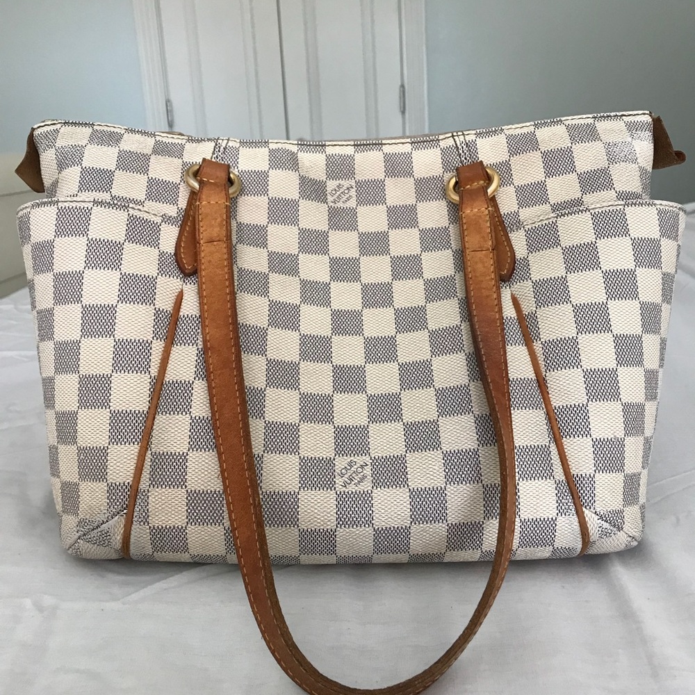 Luis Vuitton Totally