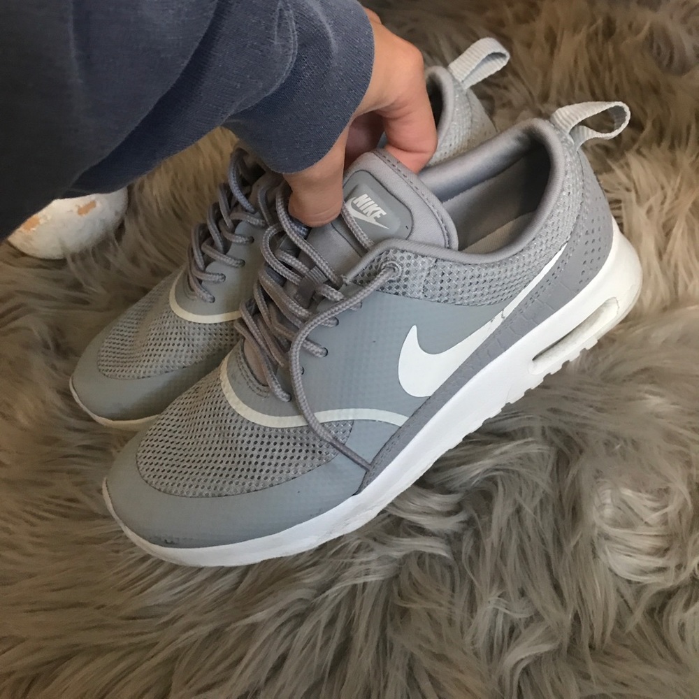 Nike women thea
