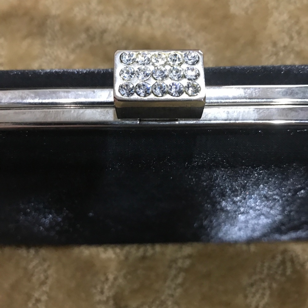 👛 - Picture 2 of 6