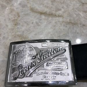 Black leather Louis Vuitton belt