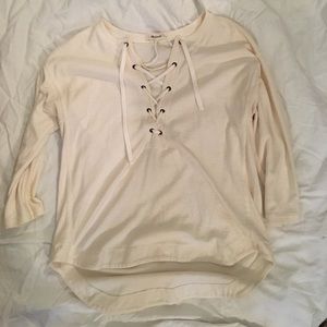Off-white 3/4 length sleeve Madewell lace up shirt